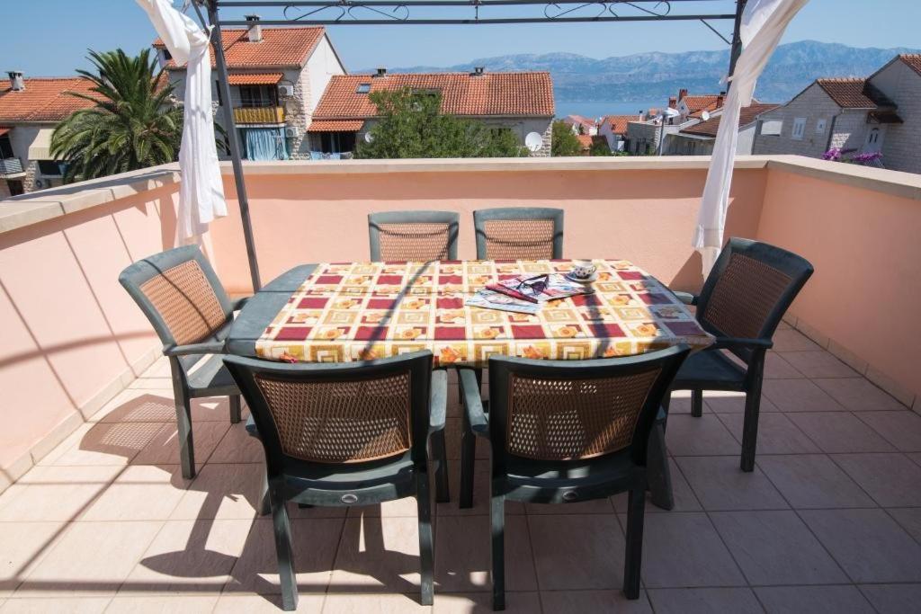 Apartments Batinic Supetar Εξωτερικό φωτογραφία