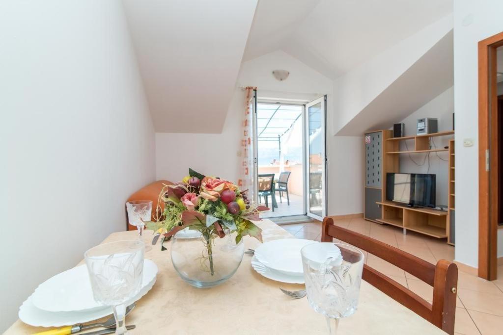 Apartments Batinic Supetar Εξωτερικό φωτογραφία