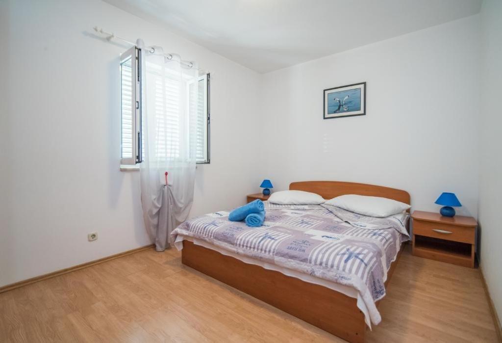 Apartments Batinic Supetar Εξωτερικό φωτογραφία