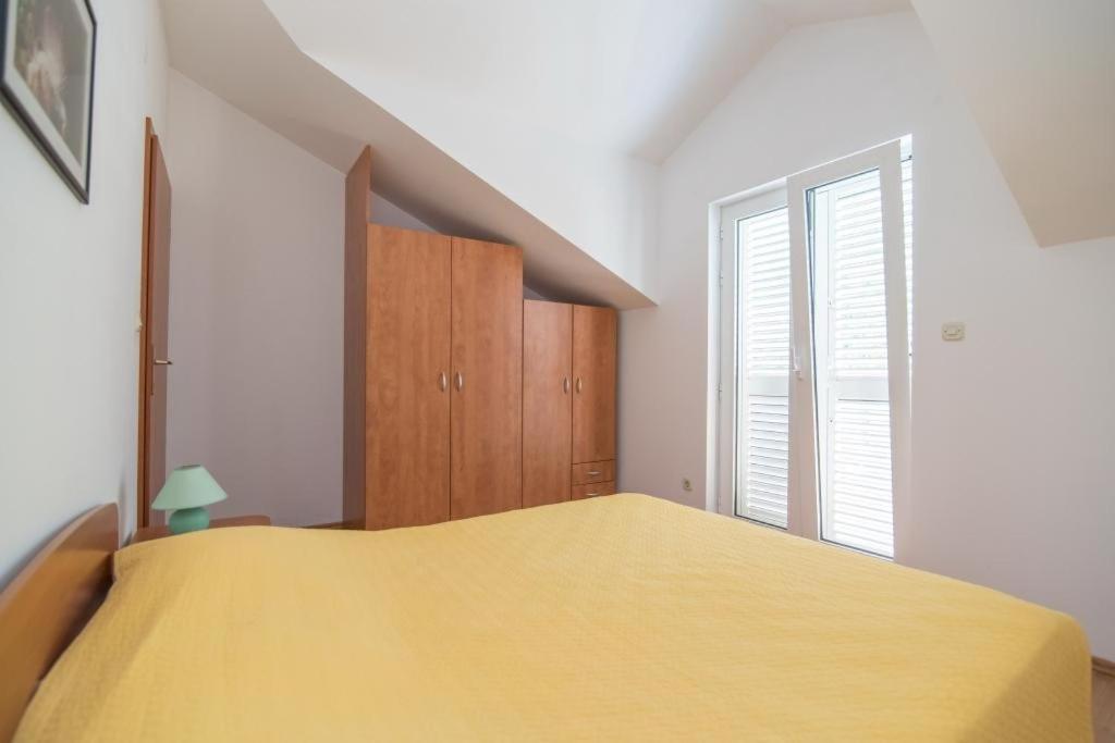 Apartments Batinic Supetar Εξωτερικό φωτογραφία